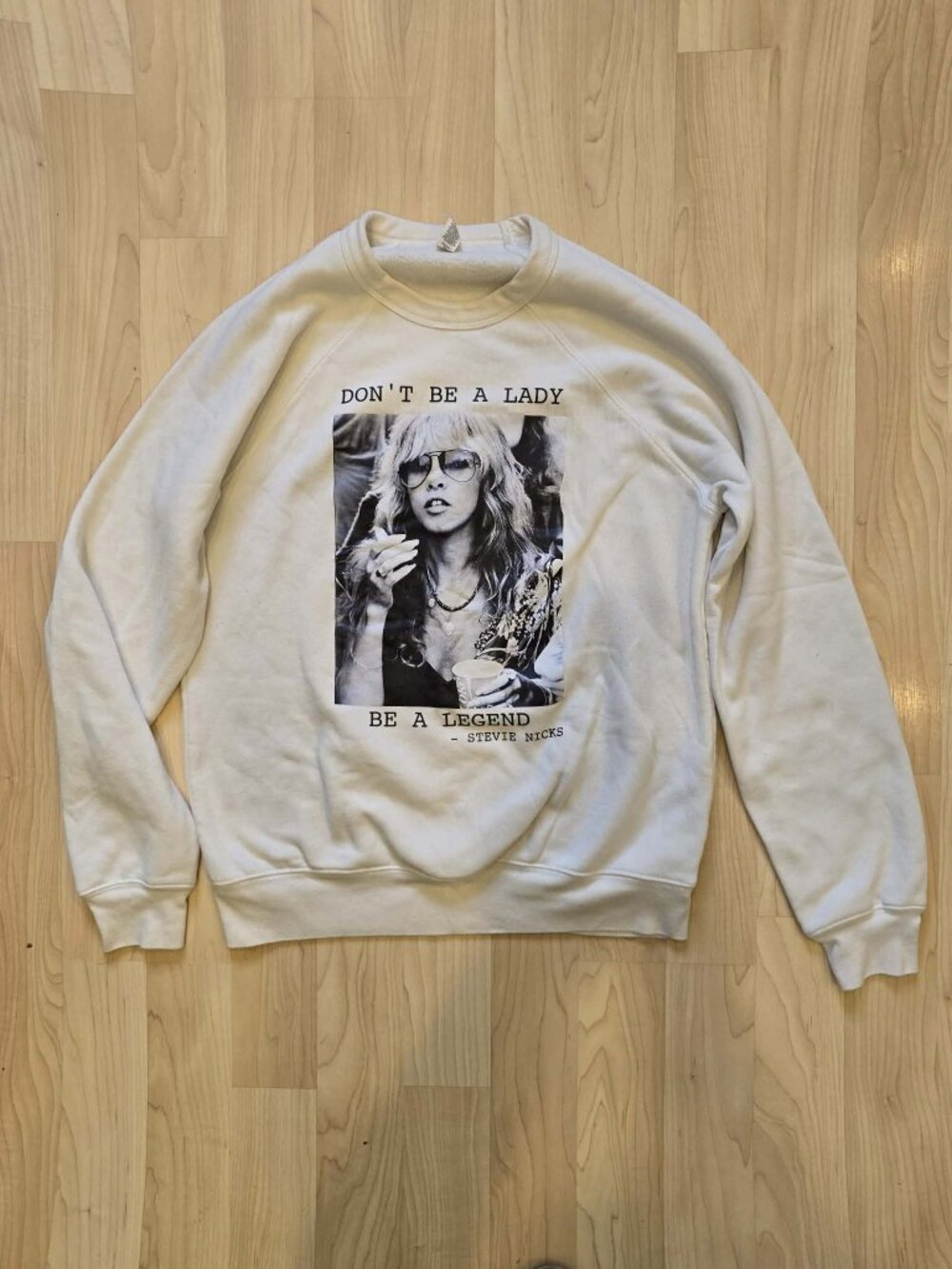 Stevie Nicks Graphic Crewneck Sweatshirt Cream Unisex Small S5